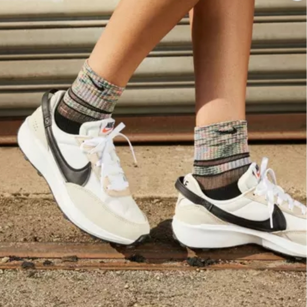 Nike Waffle Debut "Sanddrift/Black/White" Women's Shoe - Picture 3 of 12